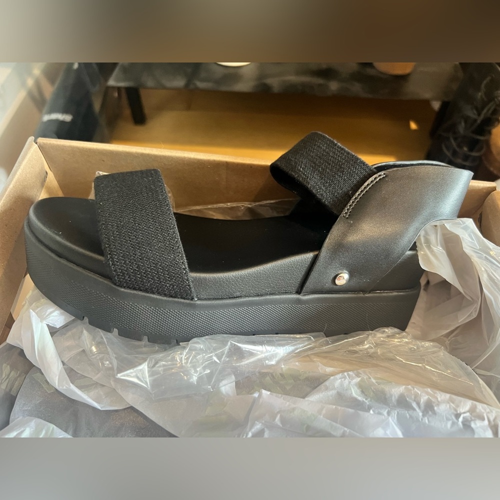 NWT - MIA Black Platform Sandals